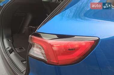 Внедорожник / Кроссовер Ford Escape 2021 в 