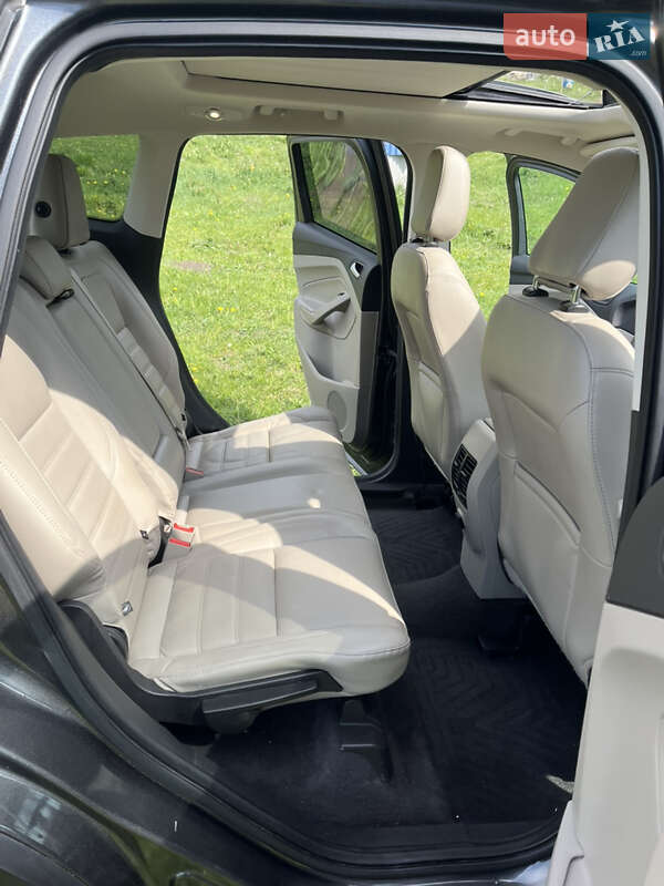 Внедорожник / Кроссовер Ford Escape 2017 в Тернополе