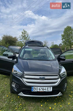Внедорожник / Кроссовер Ford Escape 2017 в 