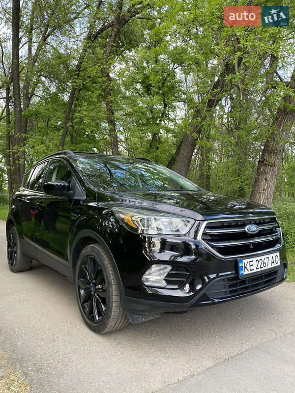 Внедорожник / Кроссовер Ford Escape 2017 в Павлограде фото 2 Внедорожник / Кроссовер Ford Escape 2017 в Павлограде