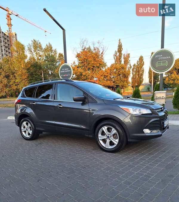 Внедорожник / Кроссовер Ford Escape 2015 в Харькове