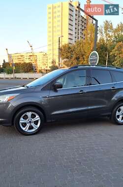 Внедорожник / Кроссовер Ford Escape 2015 в 