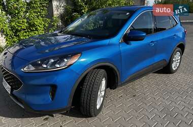 Позашляховик / Кросовер Ford Escape 2020 в 