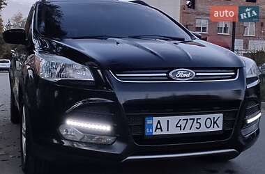 Внедорожник / Кроссовер Ford Escape 2015 в 