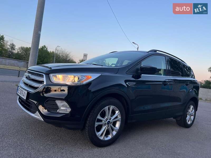 Внедорожник / Кроссовер Ford Escape 2016 в Днепре