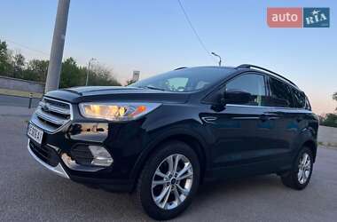 Внедорожник / Кроссовер Ford Escape 2016 в 