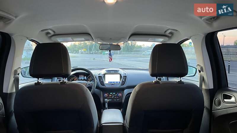 Внедорожник / Кроссовер Ford Escape 2016 в Днепре