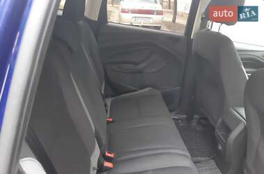 Внедорожник / Кроссовер Ford Escape 2014 в 