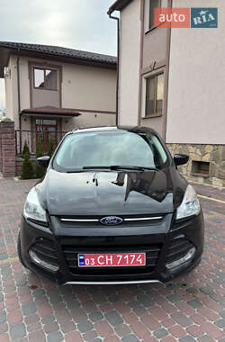 Внедорожник / Кроссовер Ford Escape 2015 в 