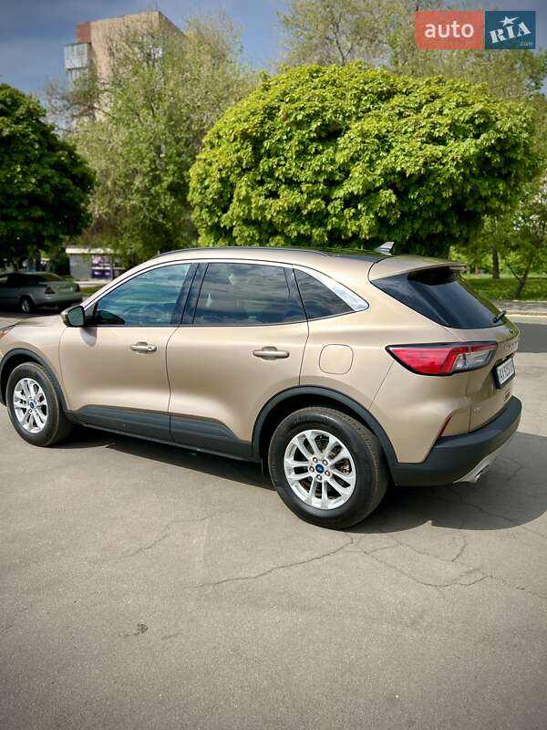Внедорожник / Кроссовер Ford Escape 2021 в Харькове