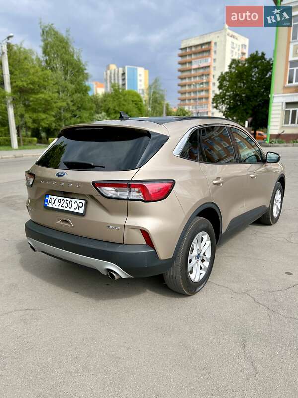 Внедорожник / Кроссовер Ford Escape 2021 в Харькове
