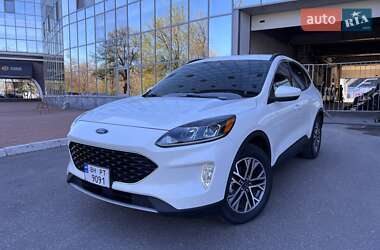 Внедорожник / Кроссовер Ford Escape 2019 в Львове