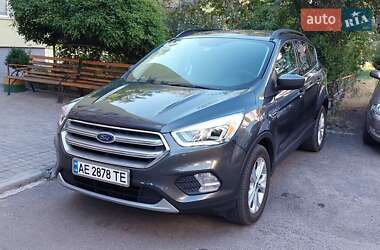 Внедорожник / Кроссовер Ford Escape 2018 в Львове