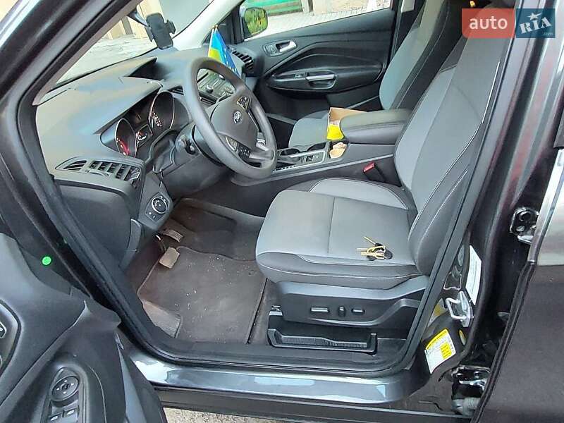 Внедорожник / Кроссовер Ford Escape 2018 в Львове