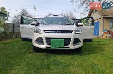 Внедорожник / Кроссовер Ford Escape 2014 в 