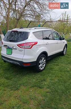 Внедорожник / Кроссовер Ford Escape 2014 в 