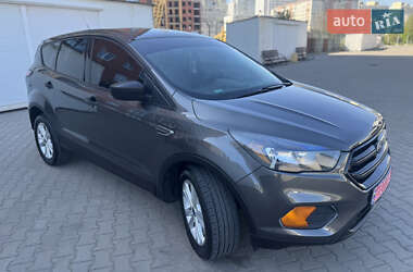 Внедорожник / Кроссовер Ford Escape 2018 в 