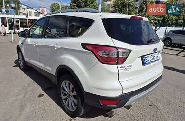 Внедорожник / Кроссовер Ford Escape 2016 в 