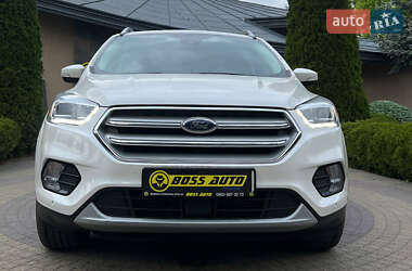 Внедорожник / Кроссовер Ford Escape 2018 в 