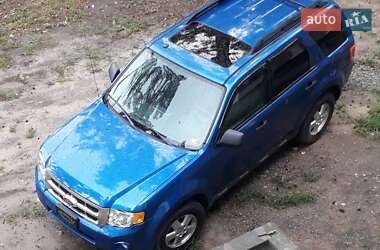 Внедорожник / Кроссовер Ford Escape 2010 в 