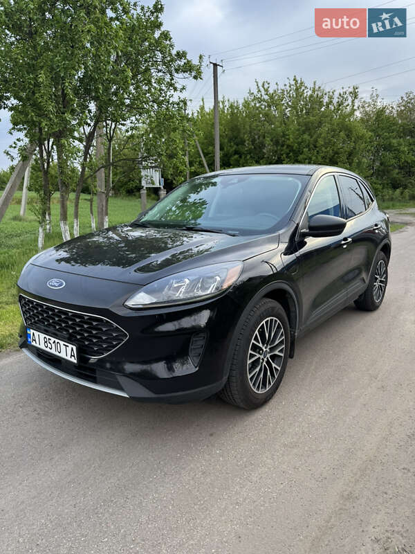 Внедорожник / Кроссовер Ford Escape 2022 в 