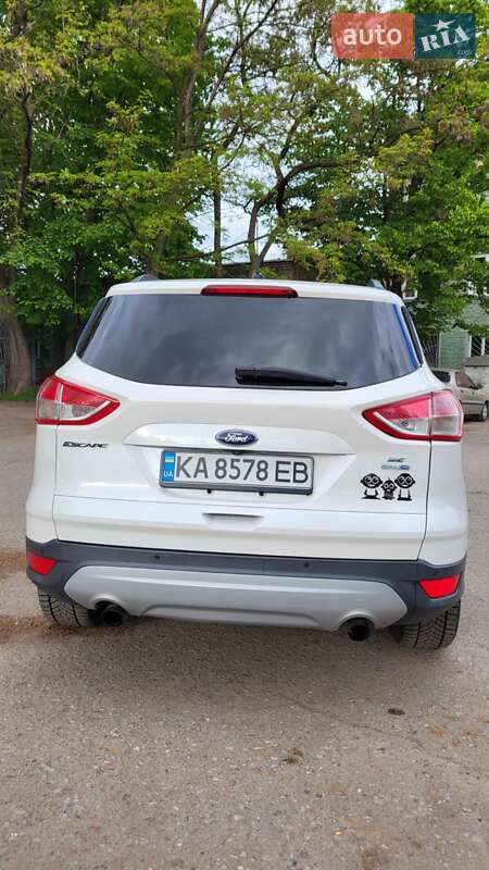 Внедорожник / Кроссовер Ford Escape 2015 в Чернигове