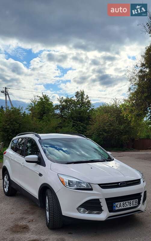 Внедорожник / Кроссовер Ford Escape 2015 в Чернигове
