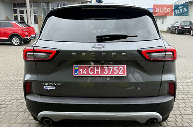 Позашляховик / Кросовер Ford Escape 2023 в 