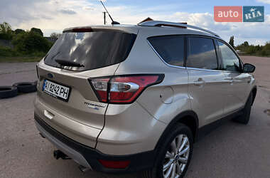 Внедорожник / Кроссовер Ford Escape 2017 в 