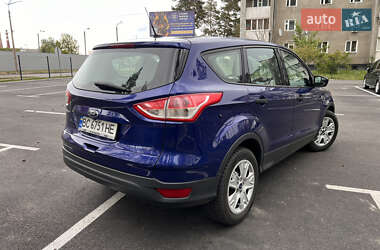 Внедорожник / Кроссовер Ford Escape 2014 в 