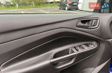 Внедорожник / Кроссовер Ford Escape 2014 в 