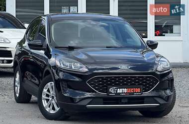 Внедорожник / Кроссовер Ford Escape 2020 в 