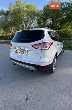 Внедорожник / Кроссовер Ford Escape 2015 в 