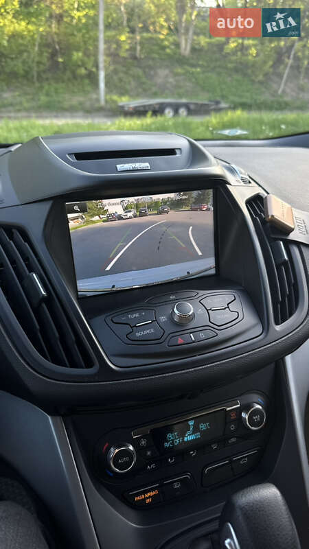 Внедорожник / Кроссовер Ford Escape 2015 в Львове
