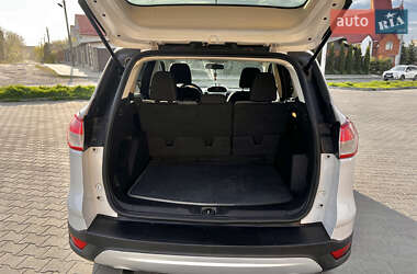 Внедорожник / Кроссовер Ford Escape 2014 в 