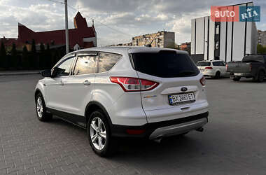 Внедорожник / Кроссовер Ford Escape 2014 в 