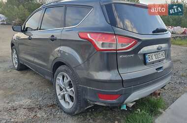 Позашляховик / Кросовер Ford Escape 2014 в 