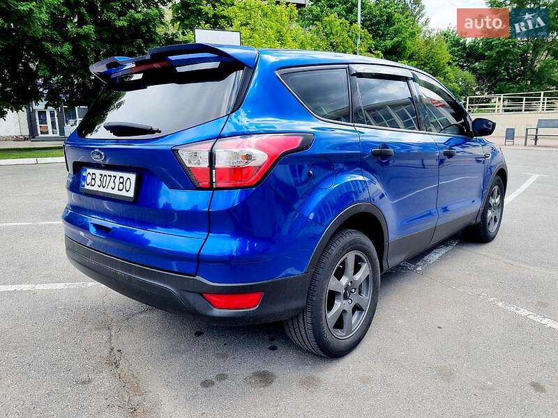 Внедорожник / Кроссовер Ford Escape 2019 в Черкассах