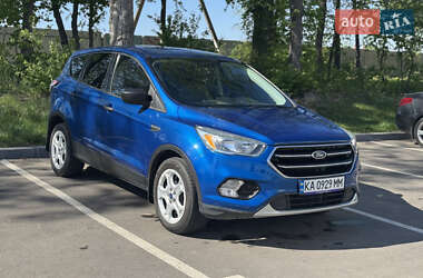 Позашляховик / Кросовер Ford Escape 2017 в 