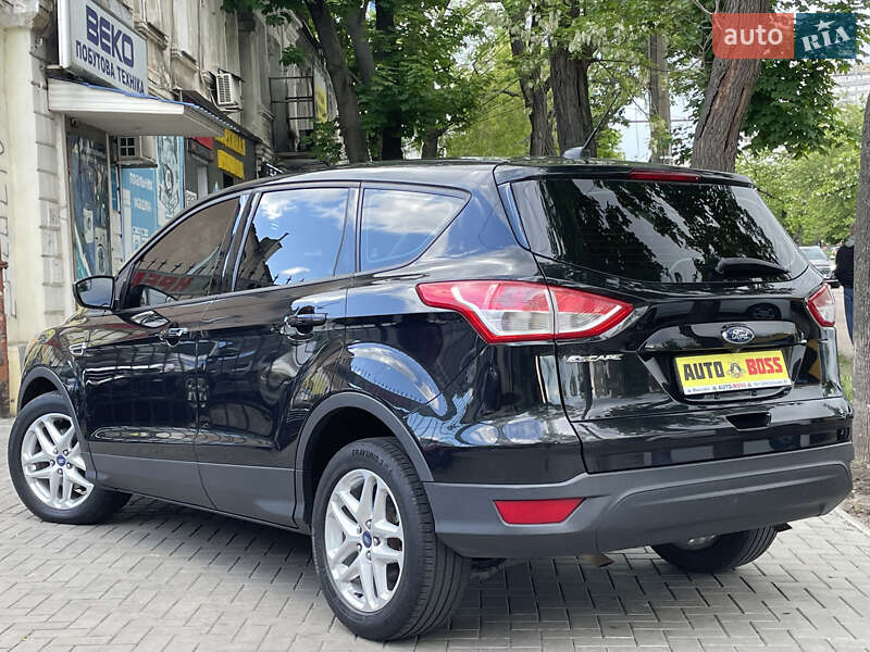 Внедорожник / Кроссовер Ford Escape 2015 в Николаеве