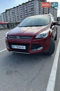 Внедорожник / Кроссовер Ford Escape 2015 в 