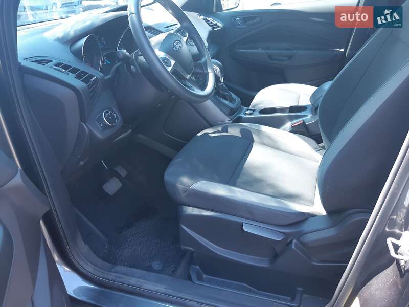 Позашляховик / Кросовер Ford Escape 2015 в Одесі