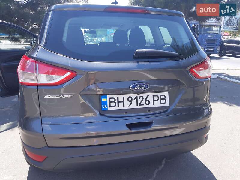 Позашляховик / Кросовер Ford Escape 2015 в Одесі