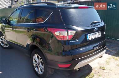 Позашляховик / Кросовер Ford Escape 2018 в 