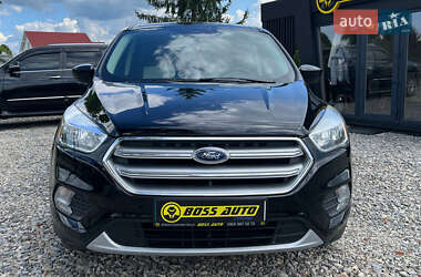 Внедорожник / Кроссовер Ford Escape 2016 в 