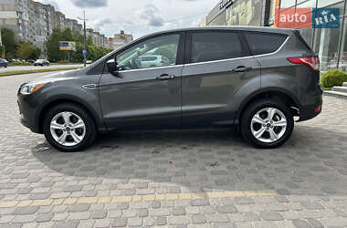 Внедорожник / Кроссовер Ford Escape 2016 в 
