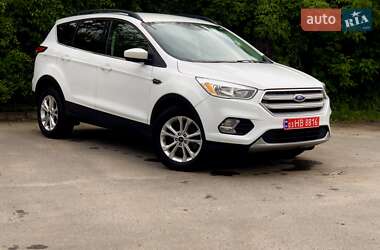 Позашляховик / Кросовер Ford Escape 2018 в 
