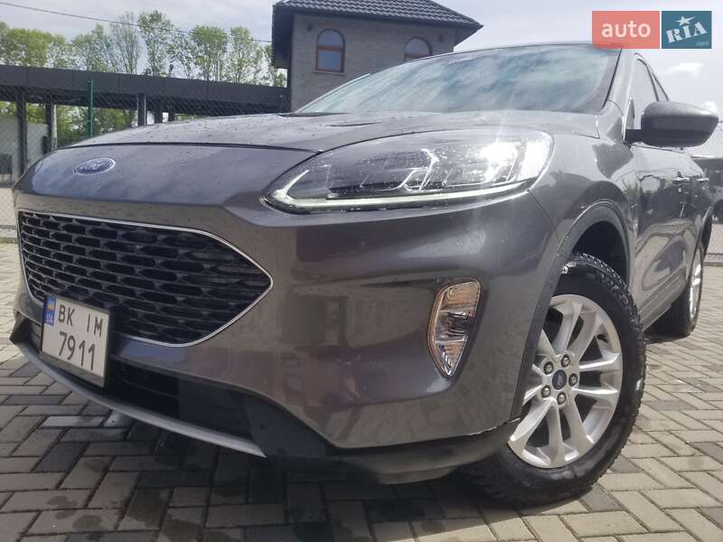 Внедорожник / Кроссовер Ford Escape 2021 в Ровно
