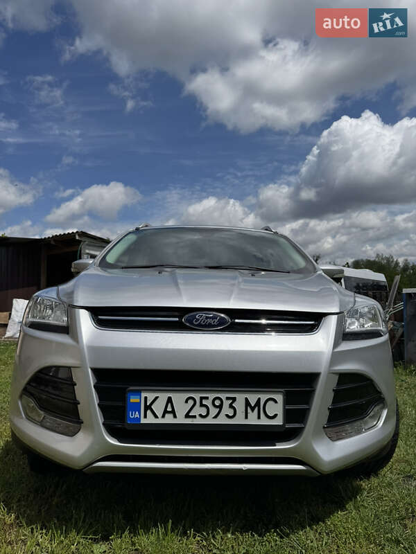 Внедорожник / Кроссовер Ford Escape 2015 в Киеве