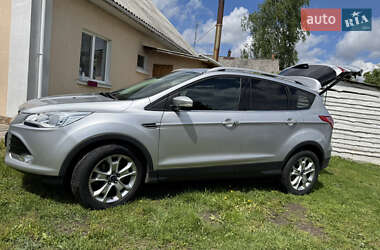 Внедорожник / Кроссовер Ford Escape 2015 в 
